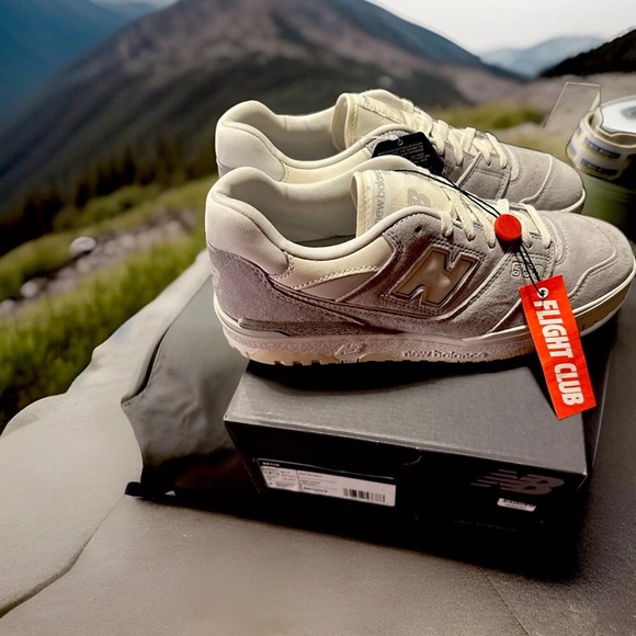 *NIB* NEW BALANCE 550 Rain Cloud Sea Salt Suede -Men 10.5 BB550SLB SIZE SOLD OUT - Picture 4 of 11